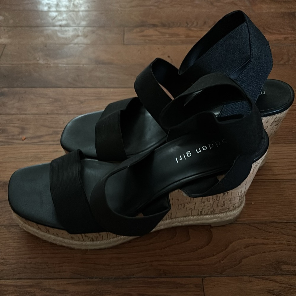 Steve Madden Maranda wedges Size Women 8med. EUC